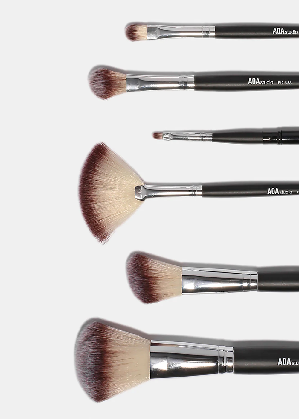AOA Essential 24-Piece Brush Set - Image 2