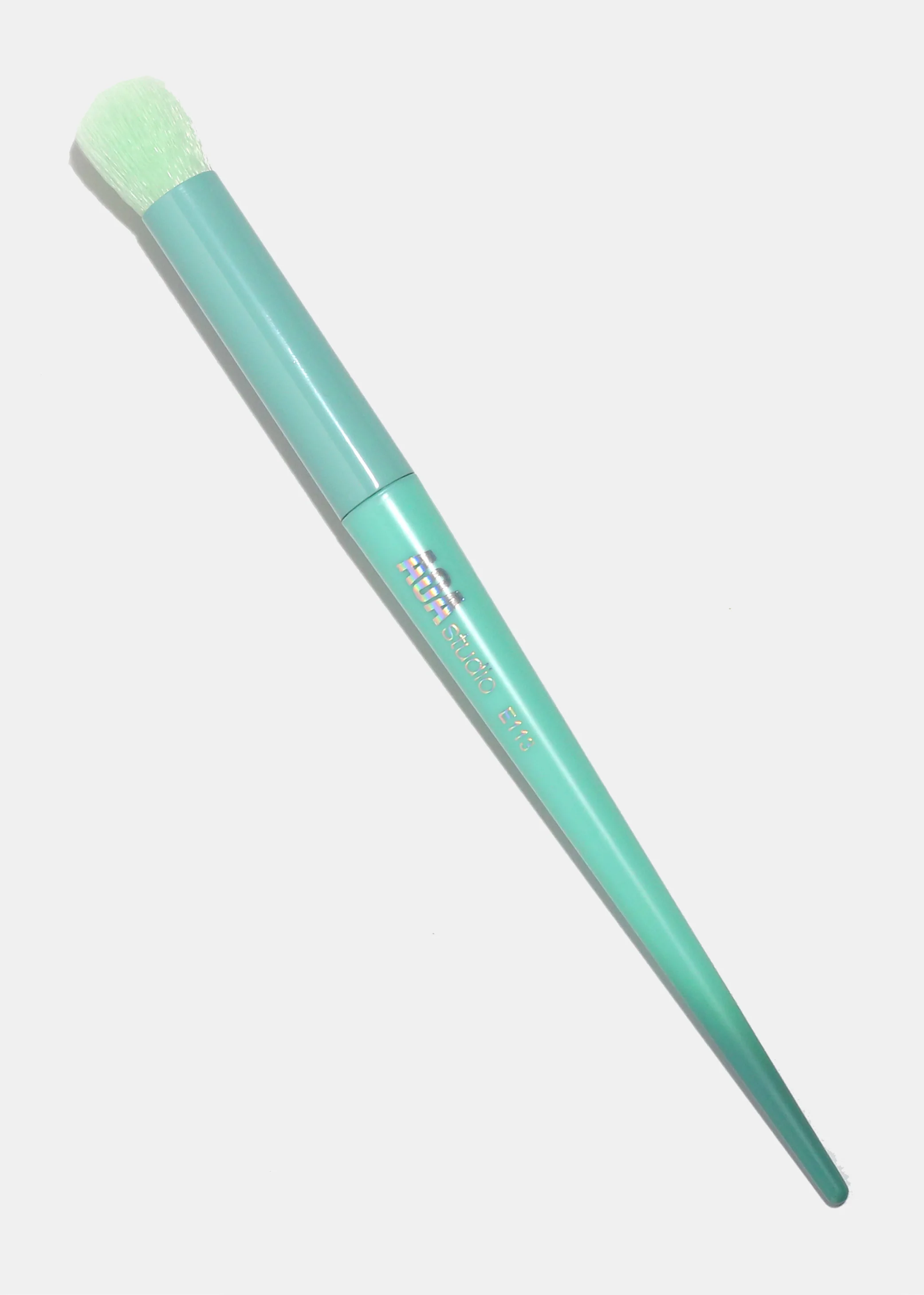 AOA Rainbow Single Brush – E113 Eyeshadow Packing Brush