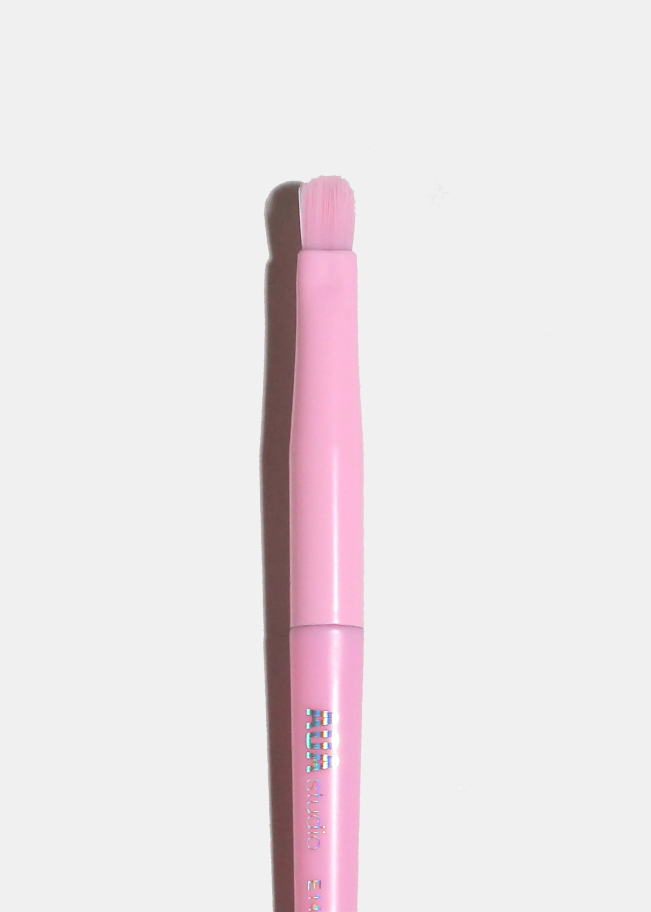 AOA Rainbow Single Brush – E142 Smudge Brush - Image 2