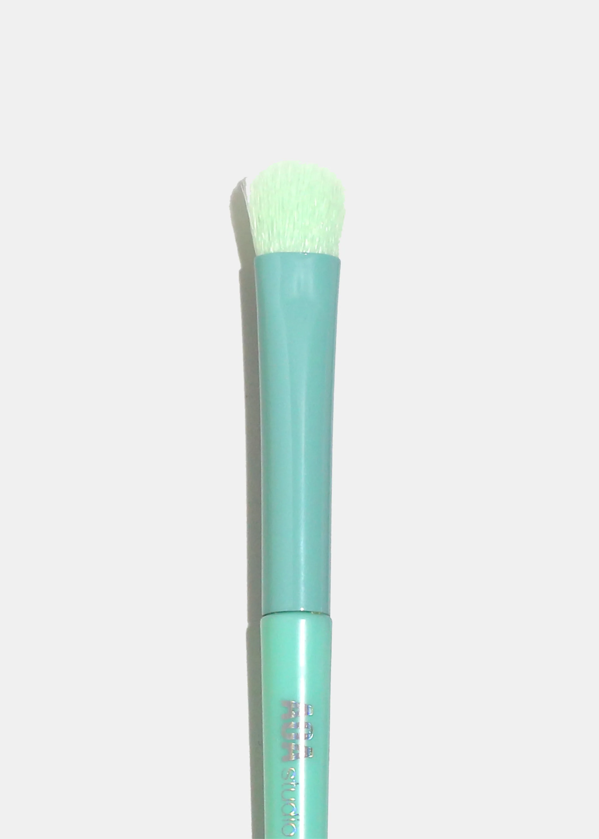 AOA Rainbow Single Brush – E143 Shader or Concealer Brush - Image 2
