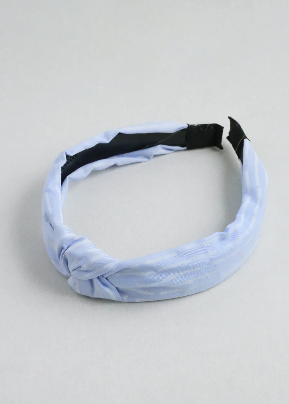 Chic Knotted Headband - Image 6