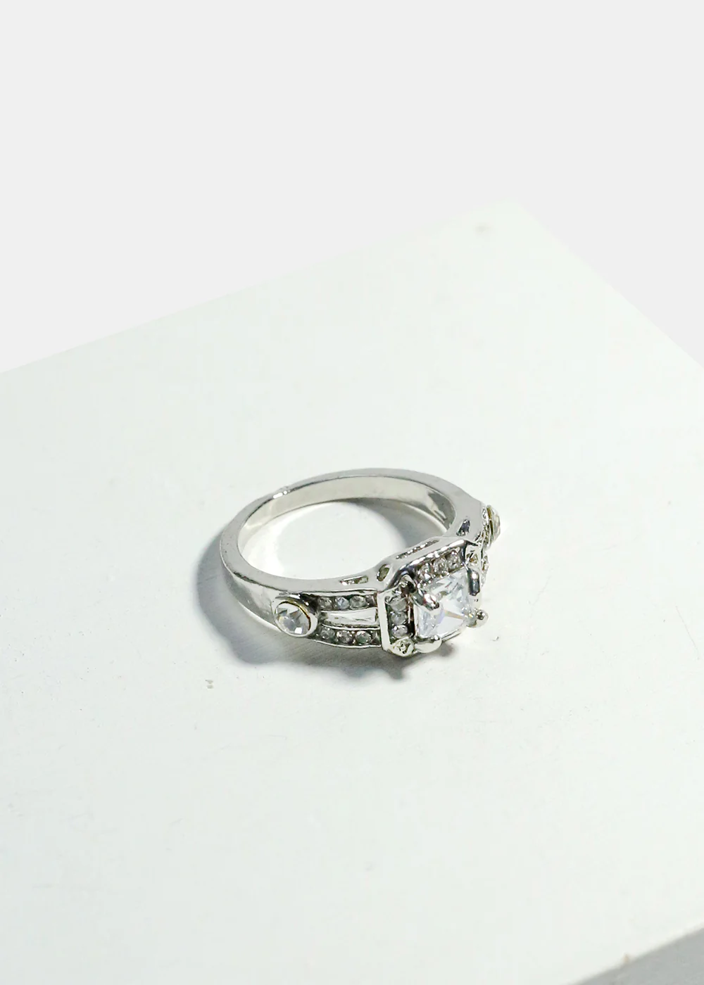 Classic Rhinestone Ring - Image 3