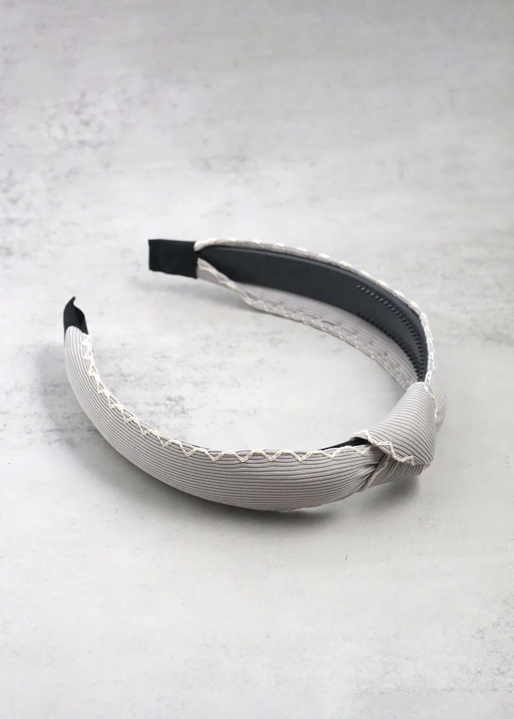 Cute Knotted Headband - Image 2
