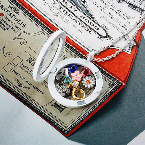 Daisy Locket Charm - Image 6