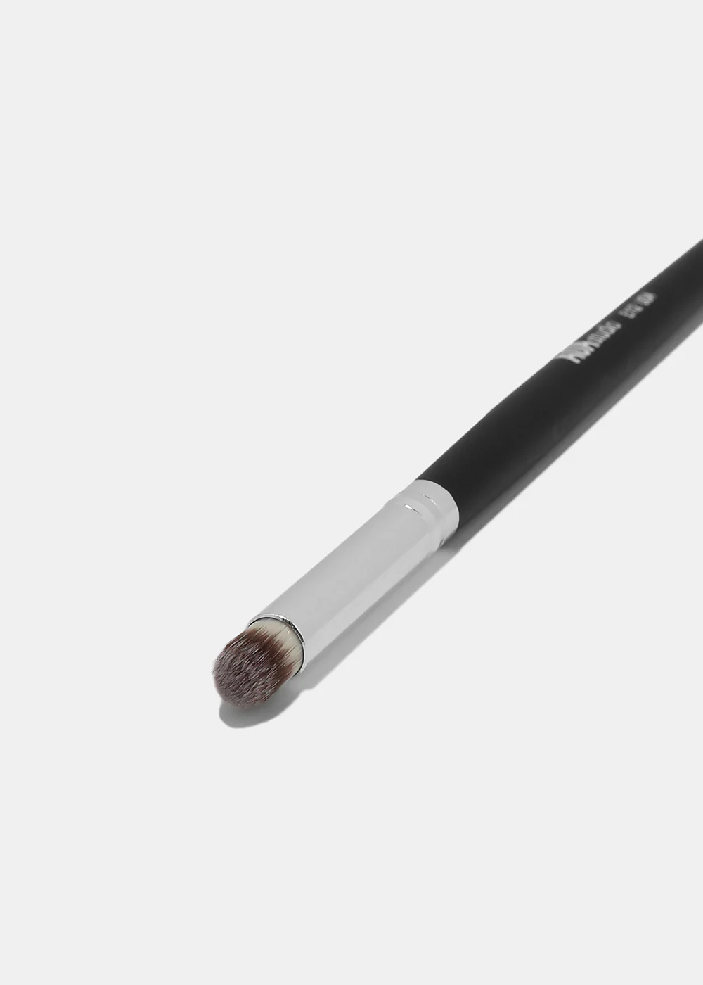 E112: Tapered Large Pencil Brush - Image 3