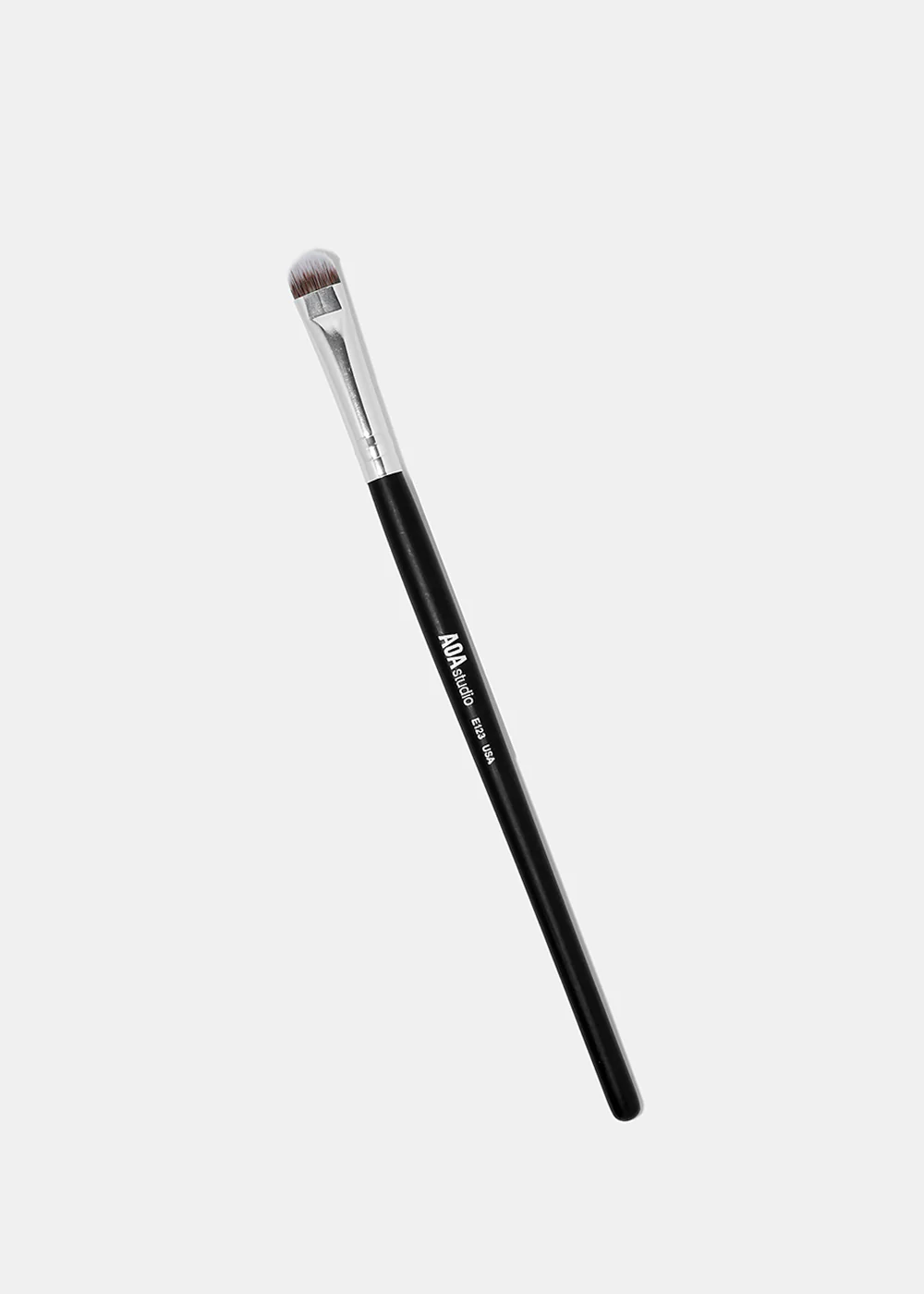 E123: Eyeliner Blending Brush - Image 2