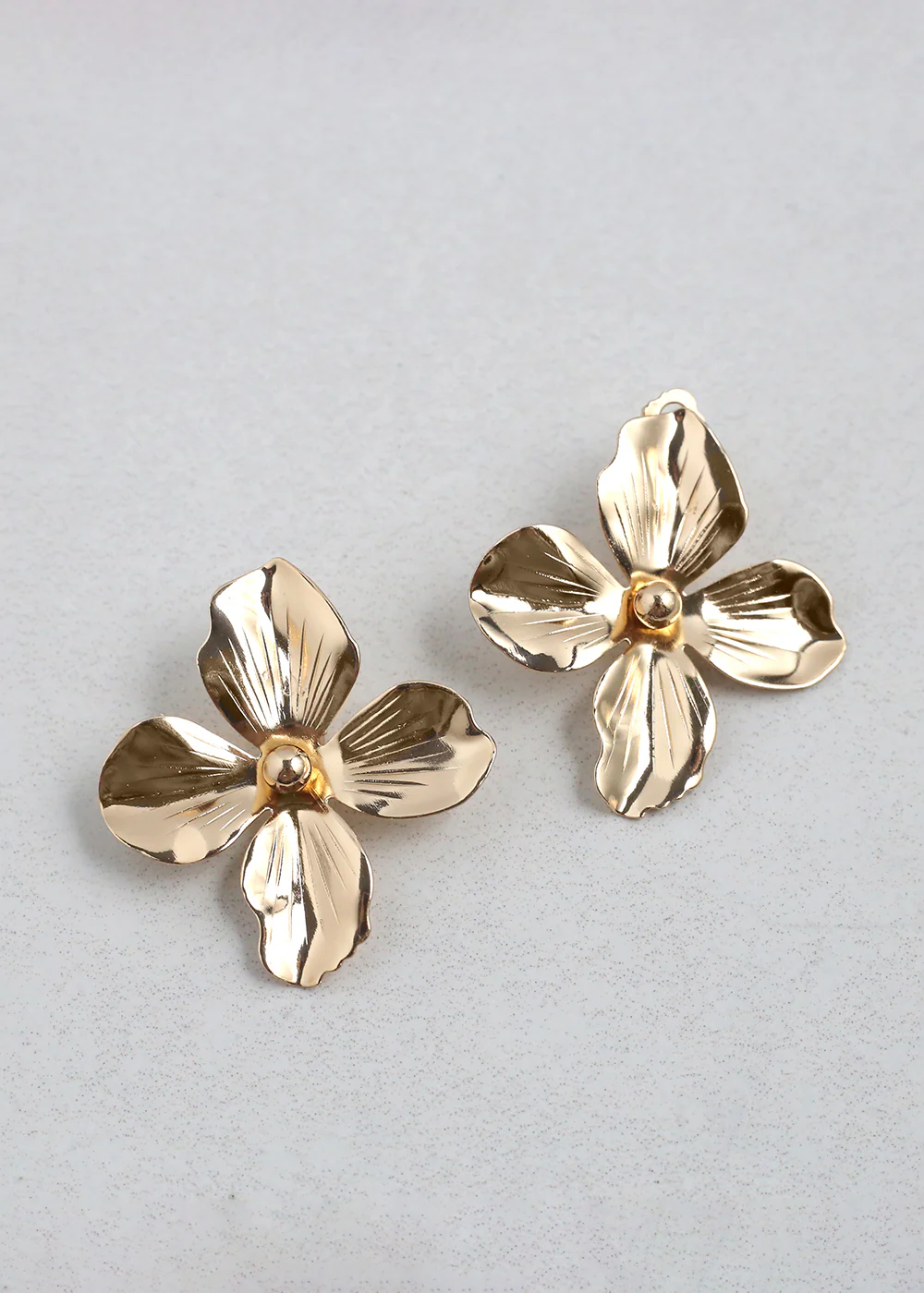 Elegant Floral Clip-On Earrings - Image 2