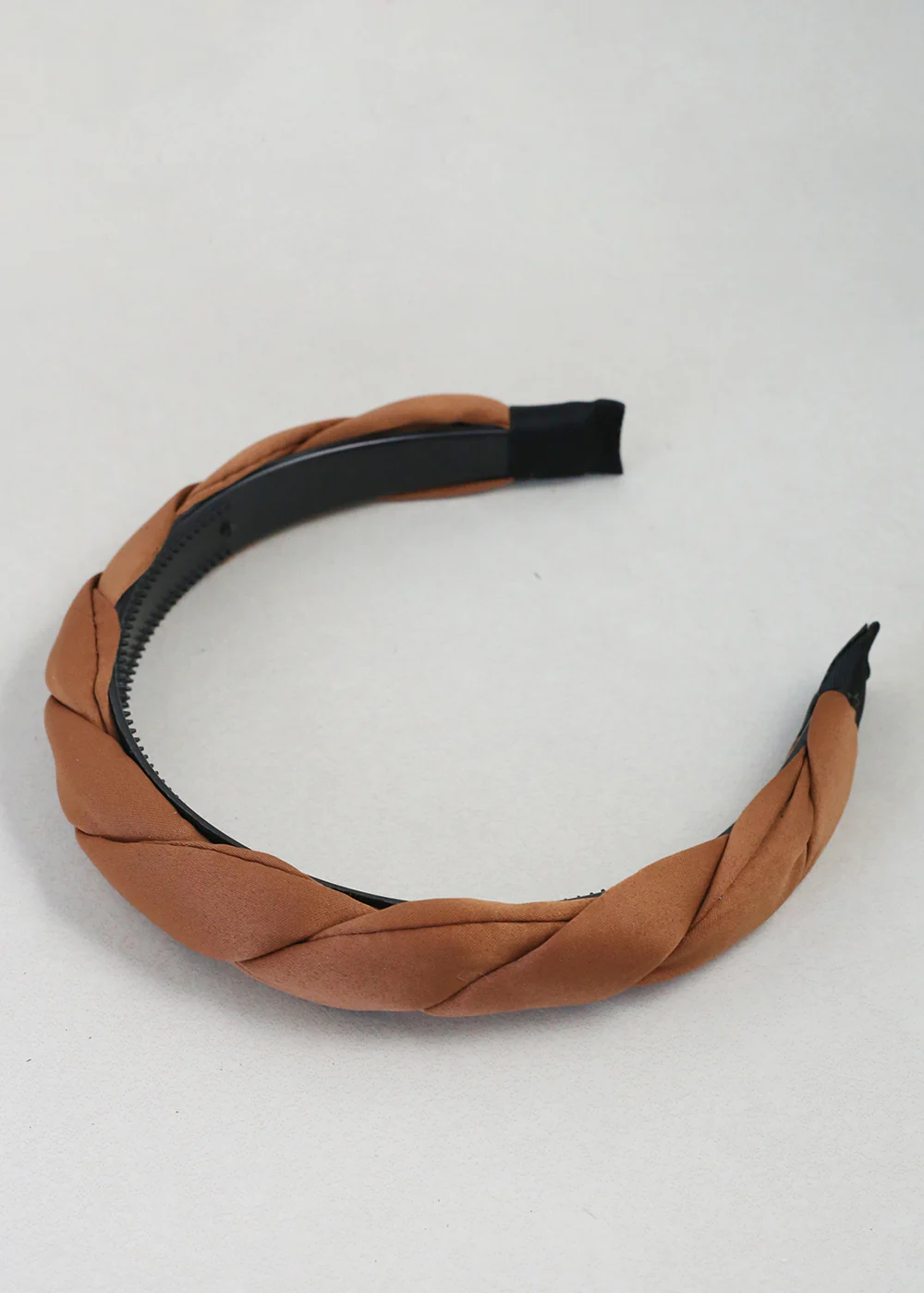 Elegant Twisted Headband - Image 4