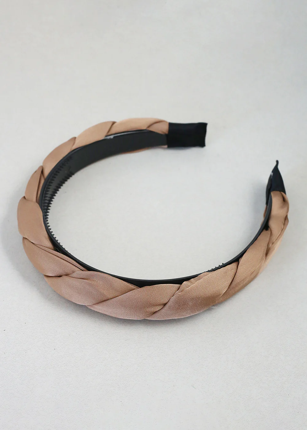 Elegant Twisted Headband - Image 5