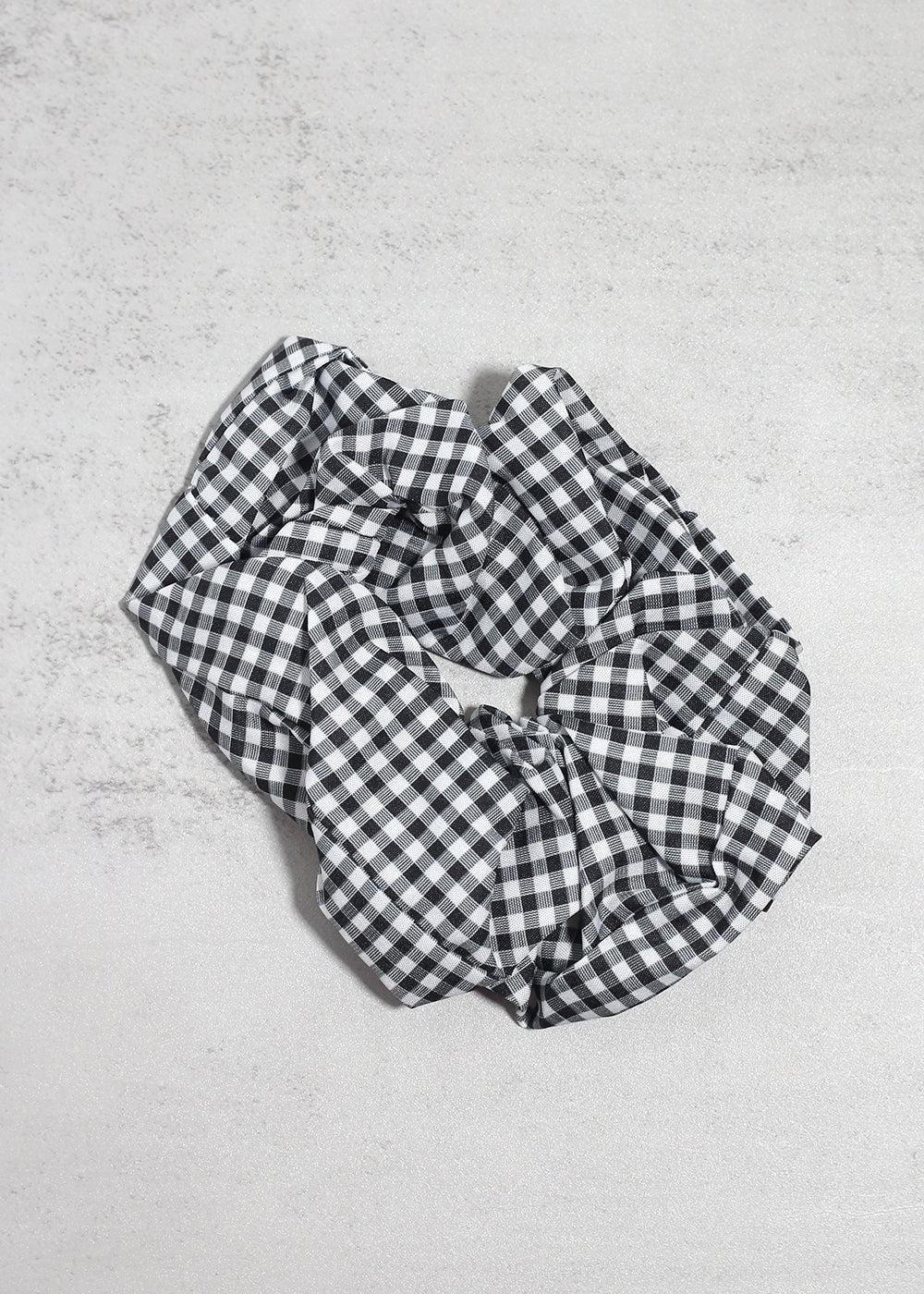 Gingham Large Scrunchie - Image 3