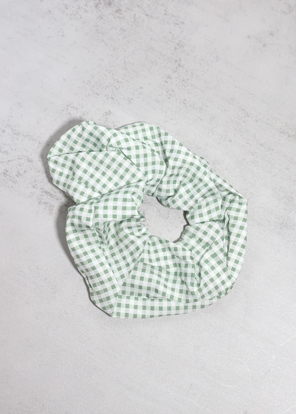Gingham Large Scrunchie - Image 4