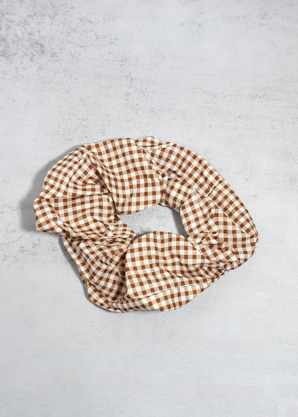 Gingham Large Scrunchie - Image 6