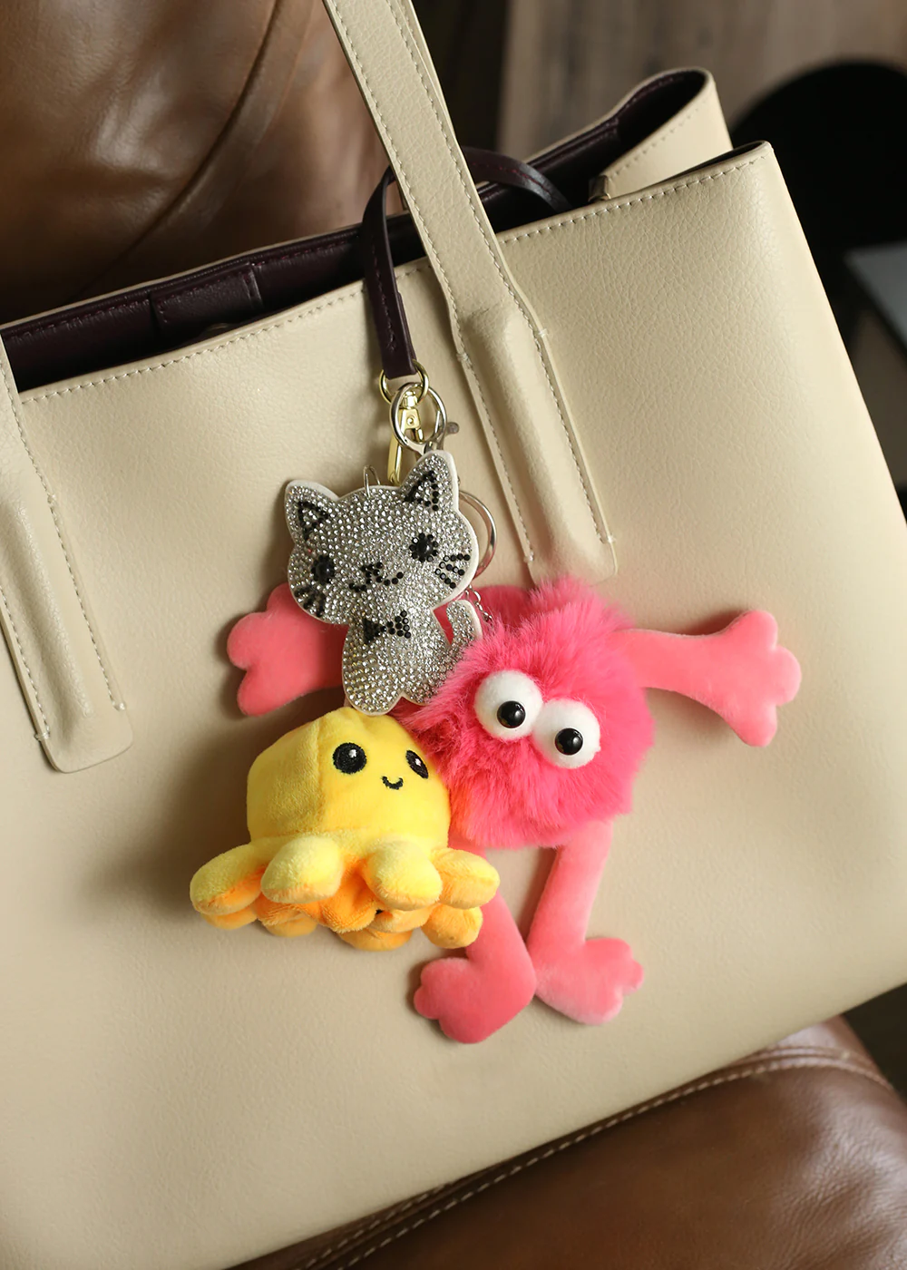 Glam Kitty Sparkle Bag Charm - Image 3