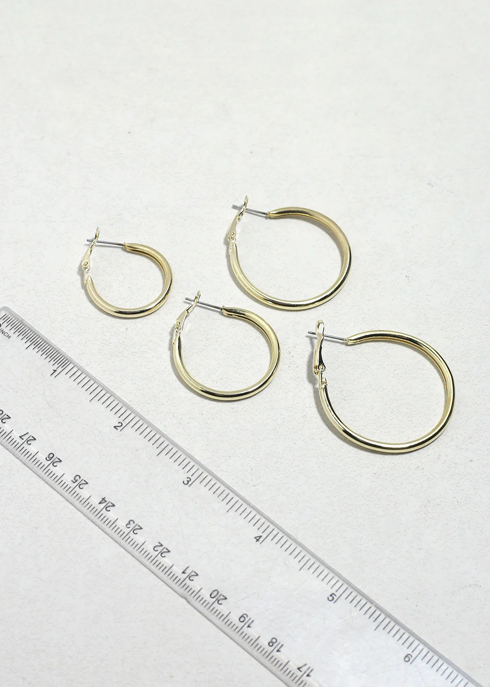 Iconic Hoop Earrings Set - Image 4