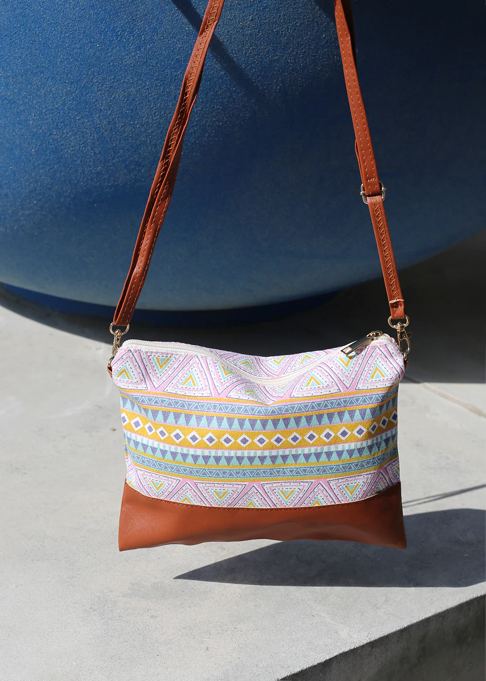 Liana Crossbody Bag - Image 2