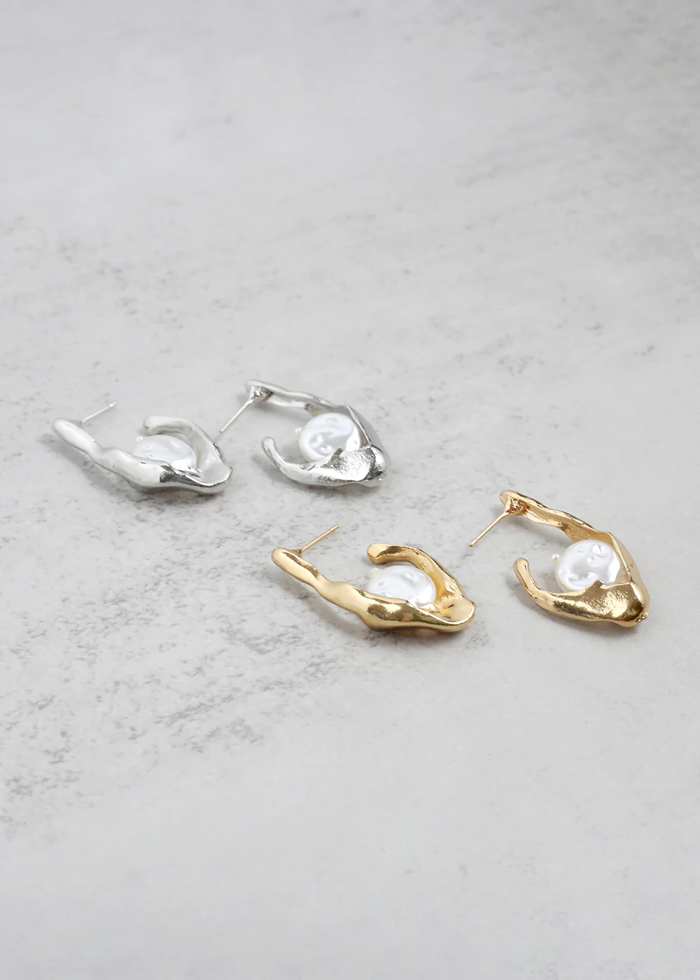 Modern Textured Pearl Dangle Earrings - Image 2
