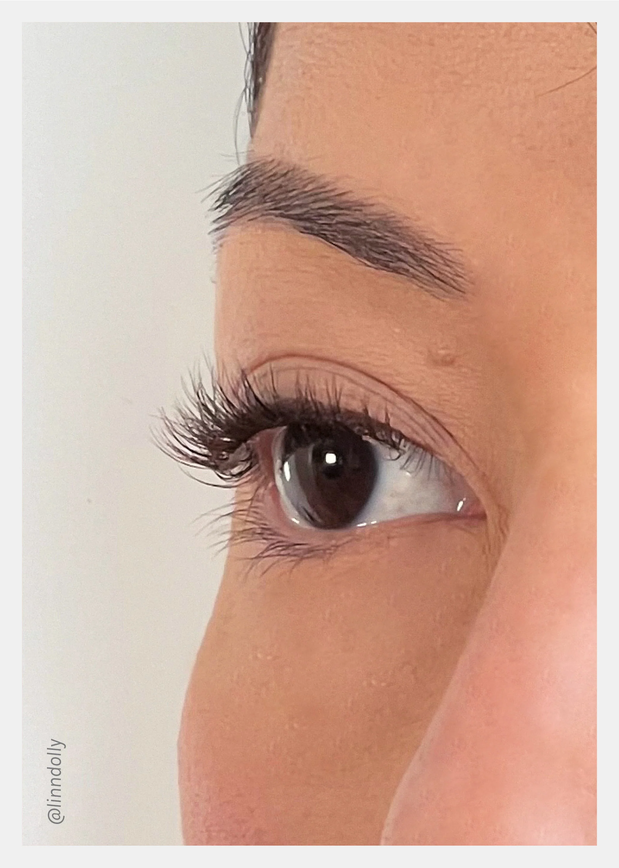 Nearly Naked Lashes β Effortless - Image 3