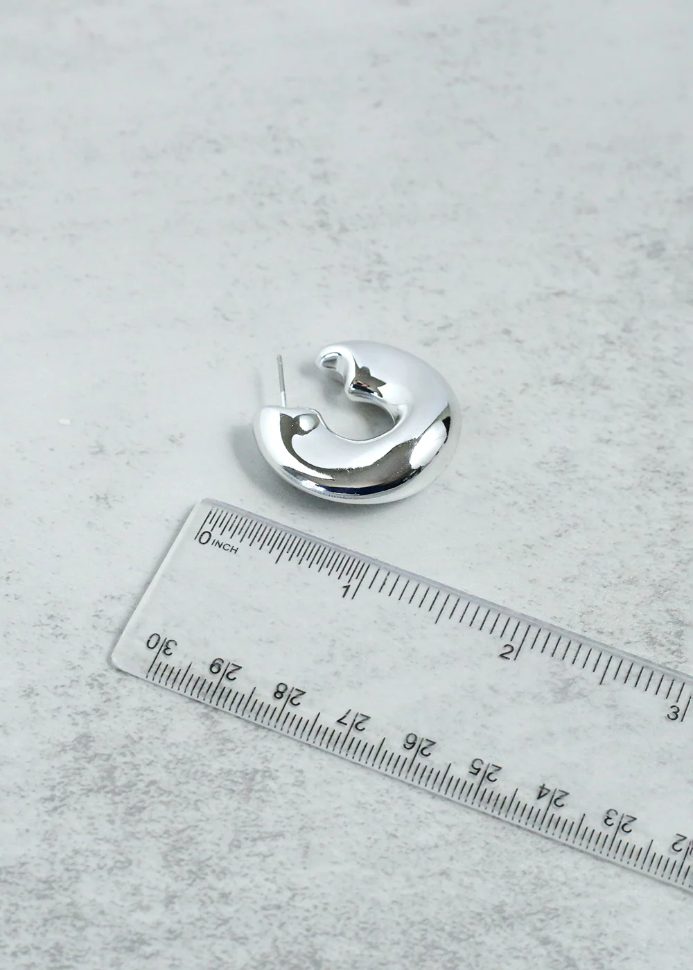 Open Wavy Hoop Earring - Image 4