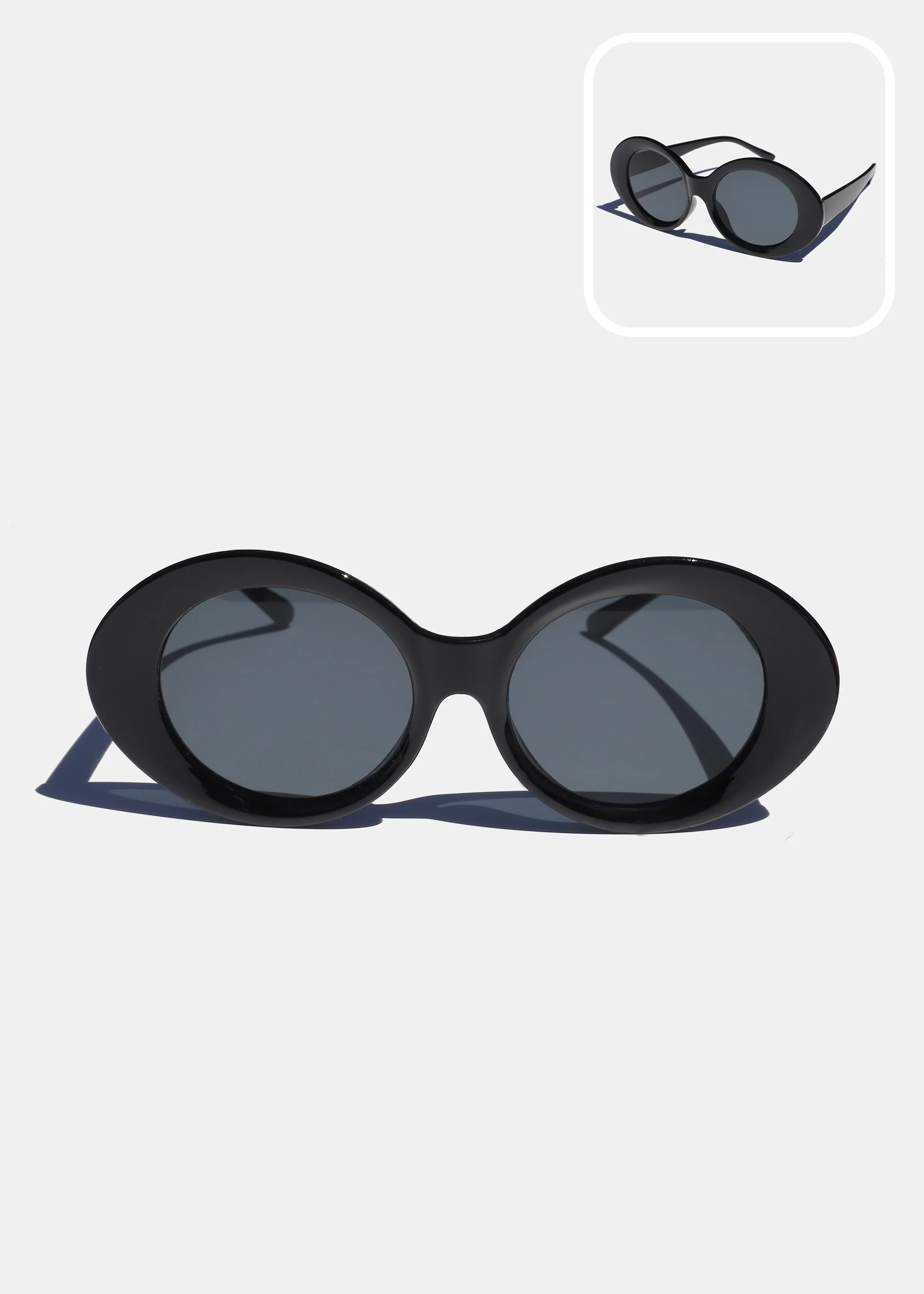 Retro Oval Frames - Image 2
