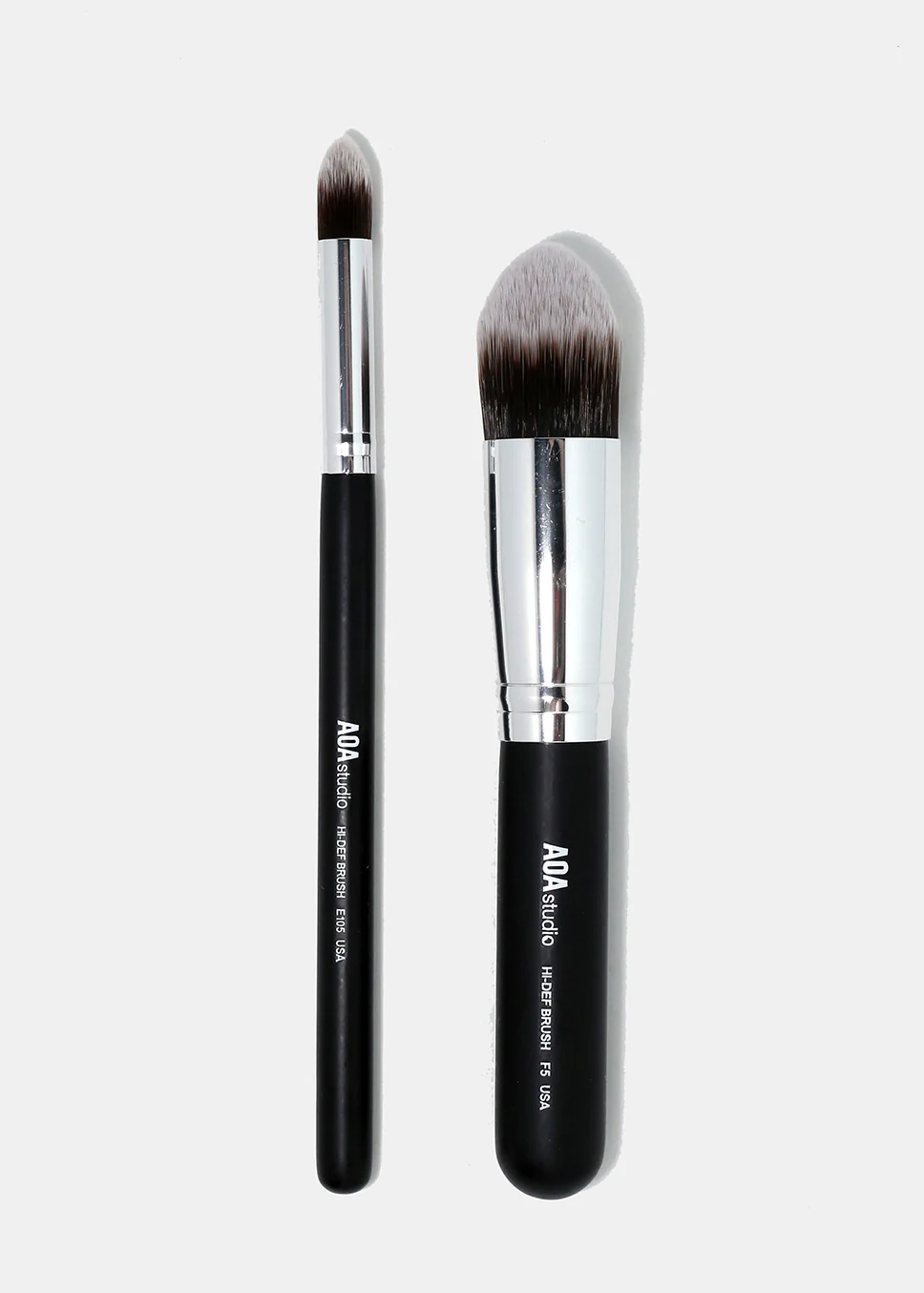 The F5 & E105 Kabuki Brush Duo