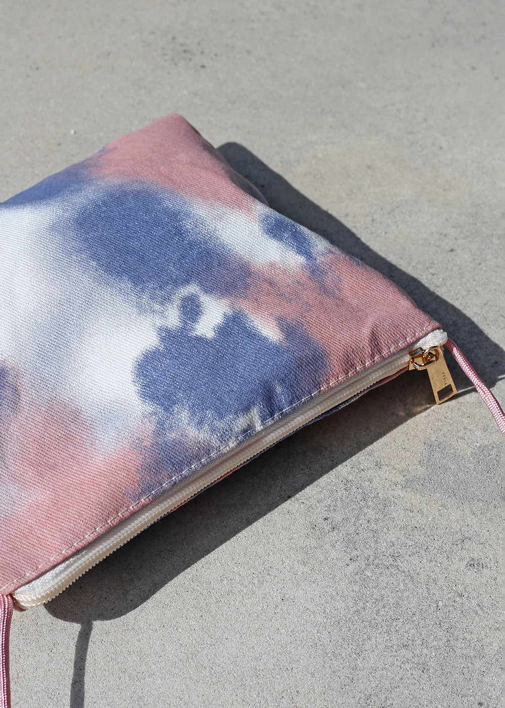 Taylor Crossbody Bag - Image 2