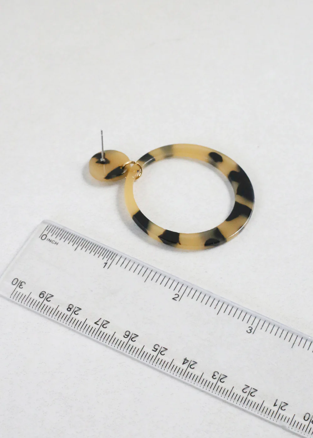 Trendy Marbled Resin Hoop Earrings - Image 7