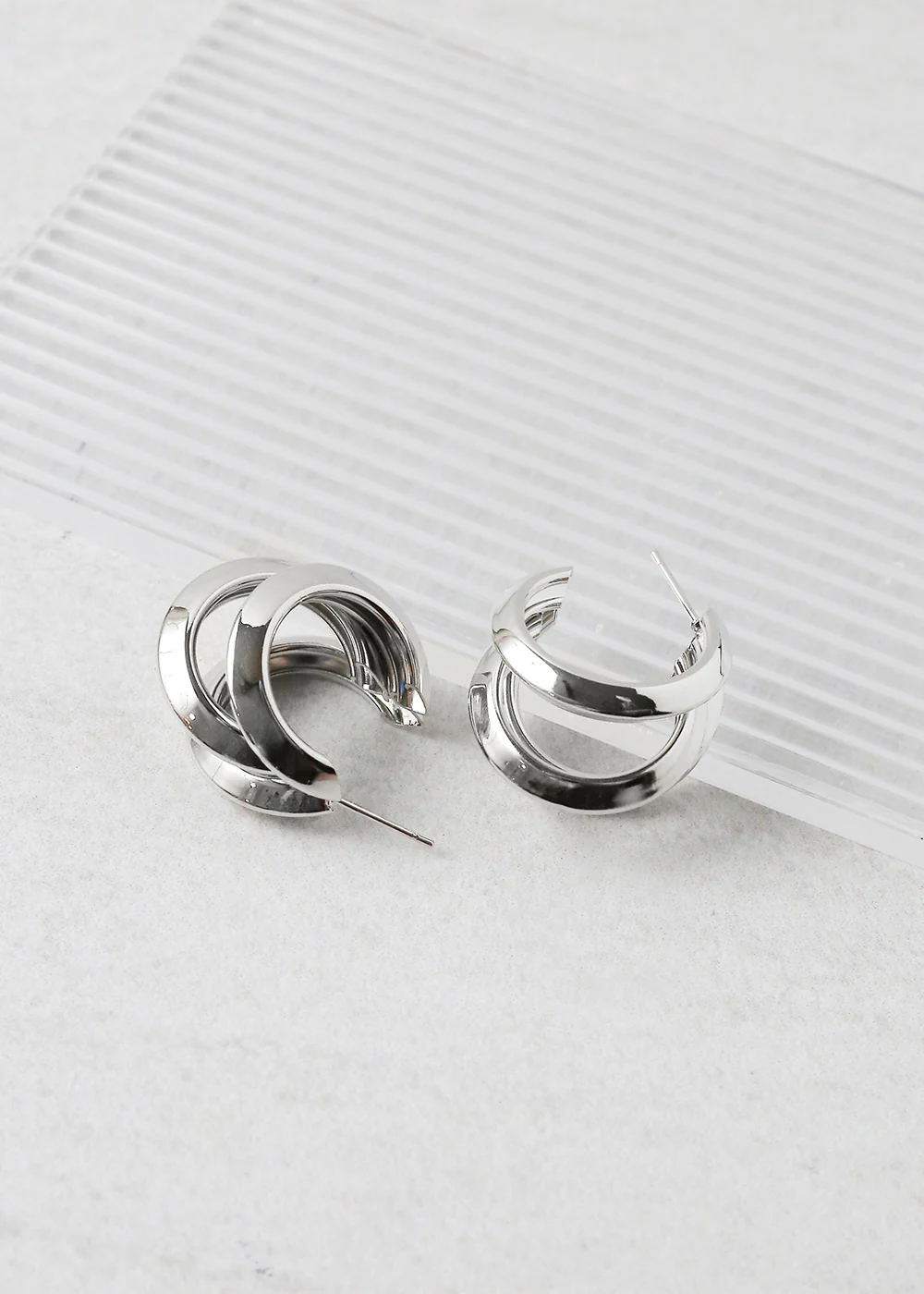 Triple Hoop Small Earring - Image 3