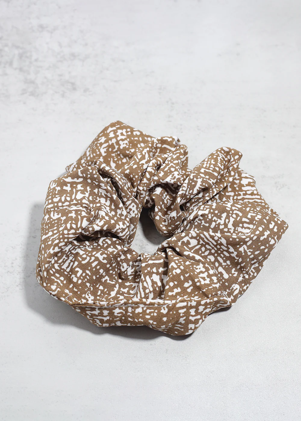 Tweed Large Scrunchie - Image 3