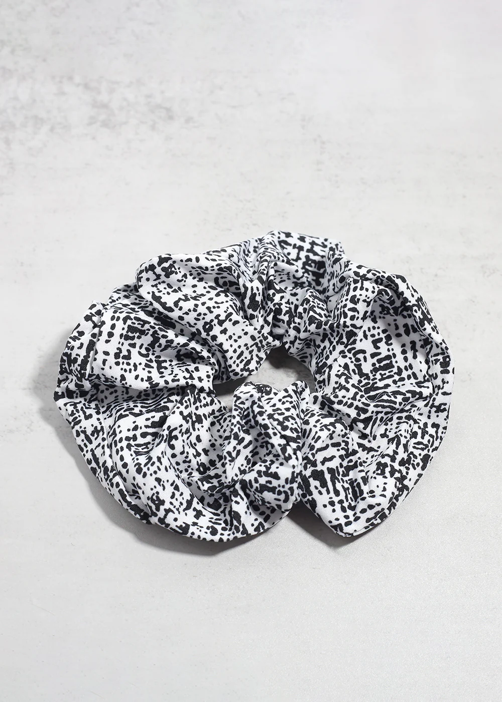 Tweed Large Scrunchie - Image 6